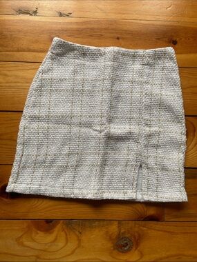 Cream and Gold Tweed Mini Skirt, EUC, Size XS